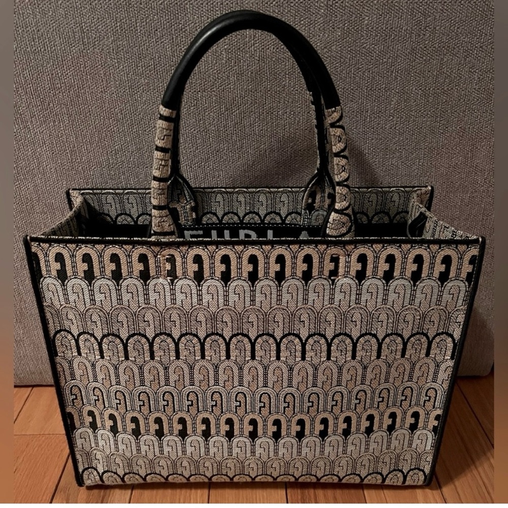 Furla Large Opportunity Tote - Toni Deserto